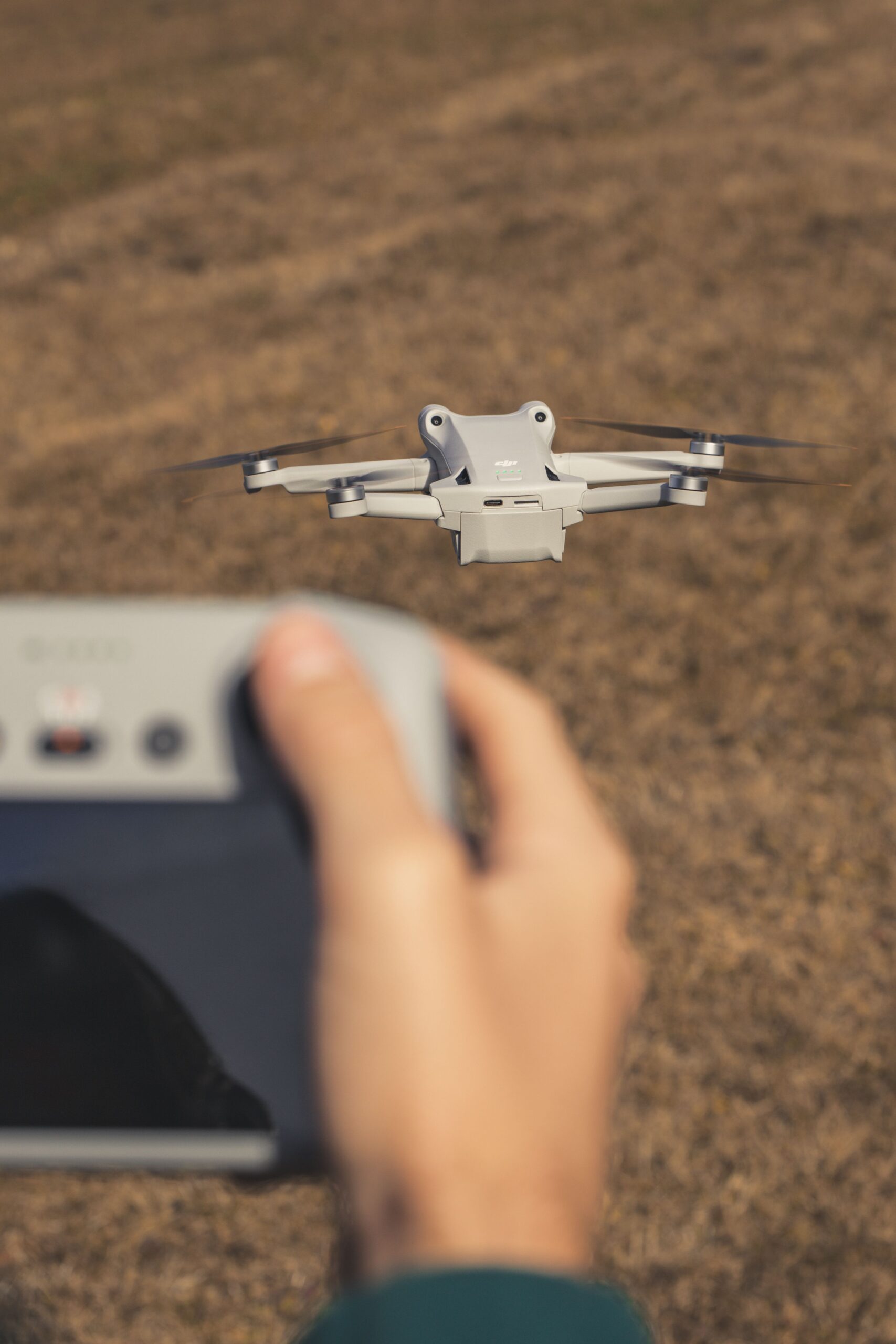 Dron realizando fotogrametría aérea